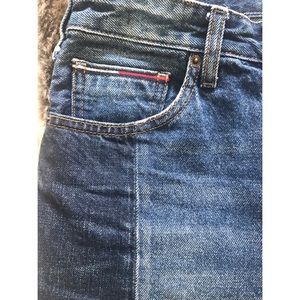 NWOT Two Tone Raw Hem Izzy Tommy Jeans